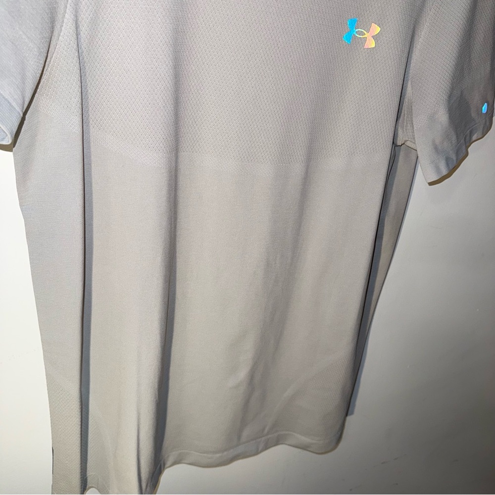 Under Armour Size MD Rush Seamless SS Tee - Picture 6 of 9